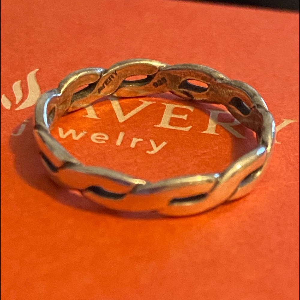 James Avery Retired twist ring size 7.5